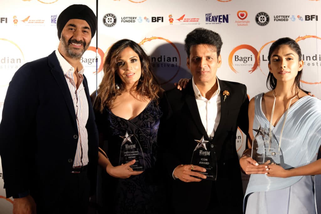 Harmeet  (Sunny) Ahuja, CEO of Sun Mark Group of Companies with the Award winners: Richa Chadha, Manoj Bajpayee & Mrunal Thakur
Courtesy: Sohail Anjum